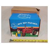 1/16 Farmall Super MTA Diesel Tractor