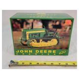 1/16 John Deere 420 Crawler - Plow City Show