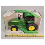 1/16 John Deere 4955 Tractor