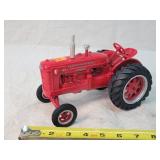 1/16 McCormick-Deering W-6 Standard Tractor