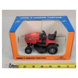 1/16 Massey Ferguson 2616H Lawn & Garden Tractor