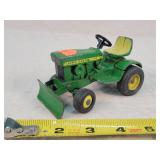 1/16 John Deere 140 Garden Tractor