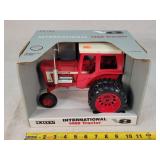 1/16 International 1469 Tractor w/ Duals