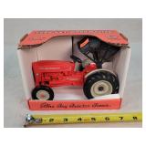 1/16 Ford 641 Workmaster Tractor