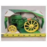 1/16 John Deere Model D Tractor