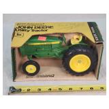 1/16 John Deere Utility Tractor