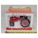 1/16 Farmall 230 Tractor