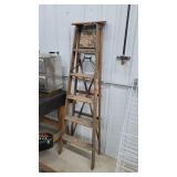 6ft Wooden Step Ladder