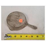 Sidney No. 2 Cast Iron Skillet