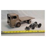 Ertl White Flat Bed Truck & Tractor