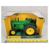 1/16 John Deere 80 Tractor