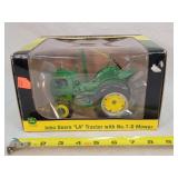 1/16 John Deere LA Tractor with Mower