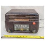 Antique General Electric Radio  - Broken on face