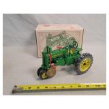 1/16 John Deere A Tractor