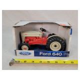 1/16 Ford 640 Tractor