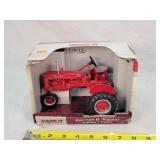 1/16 Farmall B Tractor
