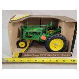 1/16 John Deere G Tractor