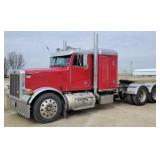 2005 Peterbilt 379 Semi Truck