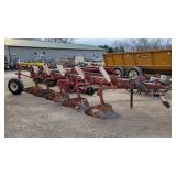 IH 720 5 Bottom Plow, new Hydraulic Hoses