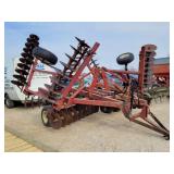 IH 490 folding Disk, 27' wide