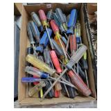 Large lot of screwdrivers
