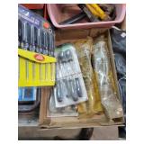 Screwdriver sets and cylinder homes