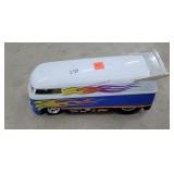 Hot Wheels 1:18 VW Drag Bus