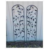 2- Metal Trellises - 1 missing leg 6.5ft