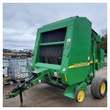 John Deere 567 Round Baler - MegaWide Pickup