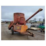 Farmhand Feedmaster Mixer Mill