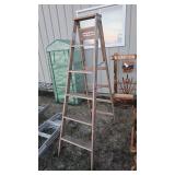 6Ft Wooden Step Ladder
