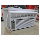 Comfort Aire Air Conditioner Unit - 19'w