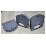 3 Mouse bait holders