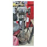 Duracraft 6' Grinder on Stand - works