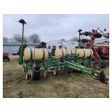 John Deere 7240 6 Row Vaccum Corn/Bean Planter
