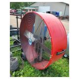 43" Maxx Air Fan - Works Good