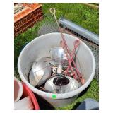 Feed Tub, 6 Heat Lamps, Ground Stakes