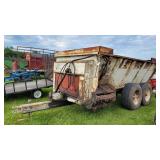 Kuhn Knight 8132 Pro Twin Slinger manure spreader
