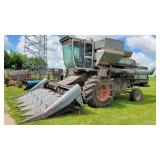 1978 Gleaner Allis Chalmers L2 Diesel Combine