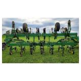 John Deere 845 3 Point Cultivator with Wings