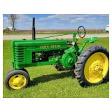 John Deere H Tractor - Parade Ready