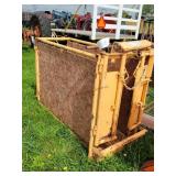 Small Livestock Squeez Chute 17w x 55
