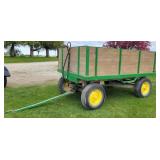 John Deere Barge Wagon on JD Gear