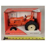 1/16 Allis Chalmers Two Twenty Tractor