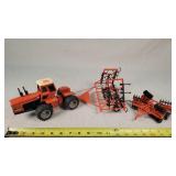 1/32 Allis Chalmers 8550 Tractor w/ Disk &