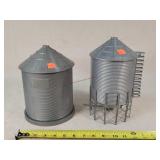 1/64 ERTL & Newray Grain Bins