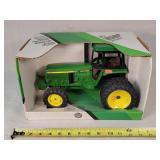 1/16 John Deere 4960 MFWD Tractor