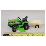 1/16 Deutz Allis 1920 Lawn Tractor & Trailer