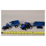 1/64 New Holland Tractors & Grain Carts