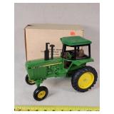 1/16 John Deere Syacuse Ranch 4450 Tractor